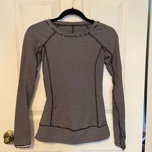 Lululemon workout top